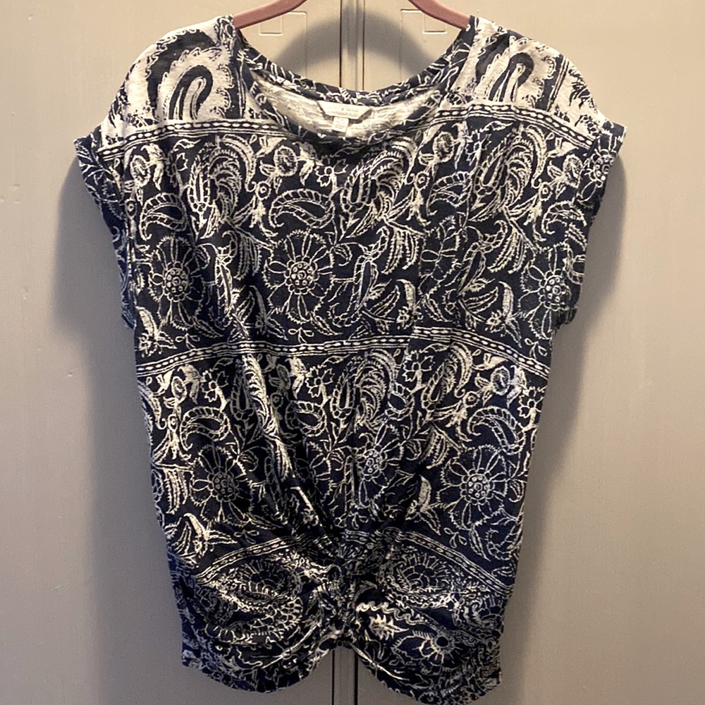 💙🤍Lucky brand cropped floral tee small 🤍💙